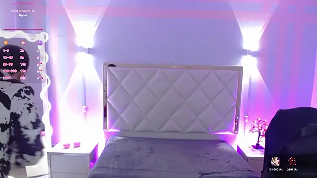 Rosalind_tay's cam snapshot