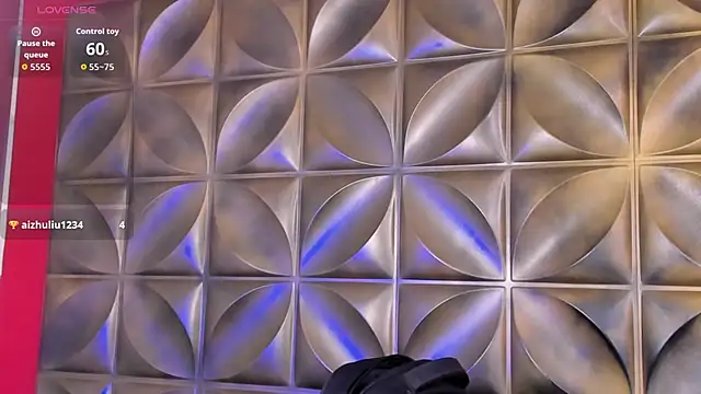 SukyBits's cam snapshot