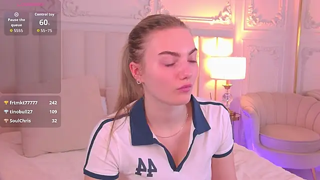 Sona_Lavberi's cam snapshot