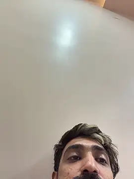 hornyguy271192 live sex cam