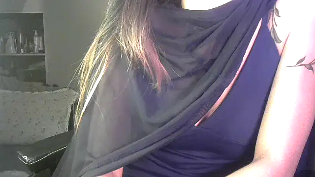 call_me_babyy's cam snapshot