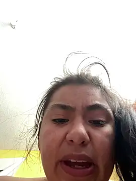 Ileanita69caliente live sex cam