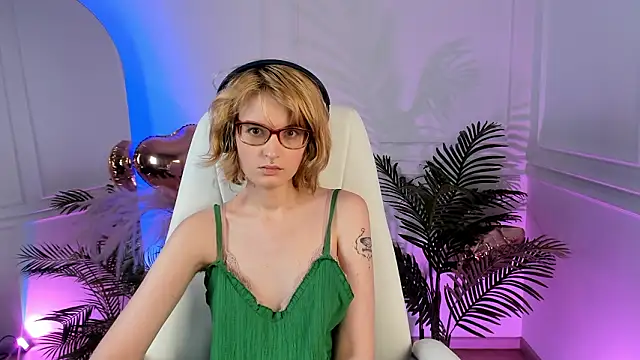 Akimo_'s cam snapshot