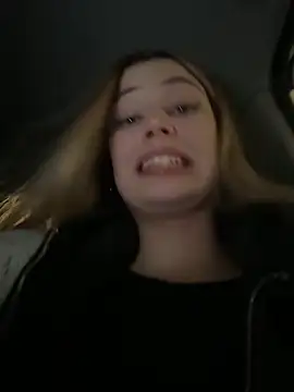 blonde_exe's cam snapshot