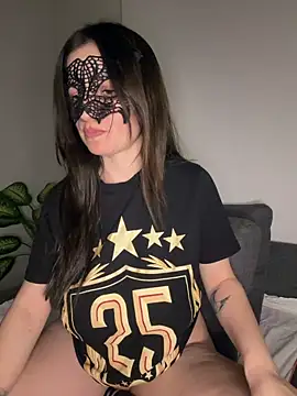 KnellForQueen's cam snapshot