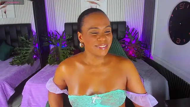 AriebonyBrooke live sex cam