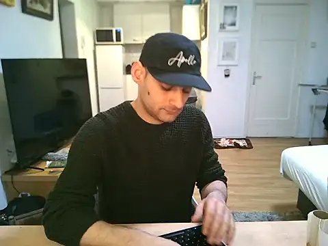 mihaimichael's cam snapshot