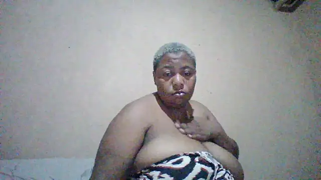 bustyboobs27's cam snapshot