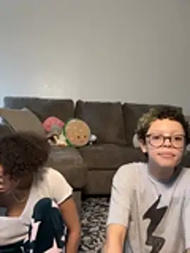 jojosbizarrelyf live sex cam