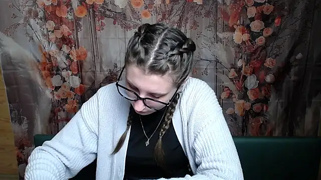 LilianaShine's cam snapshot