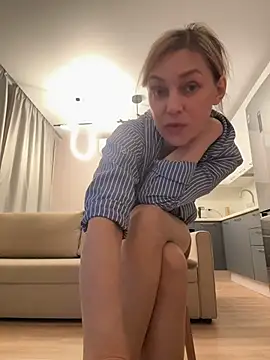 CarmenBlues_'s cam snapshot