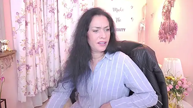 MyLovOne's cam snapshot