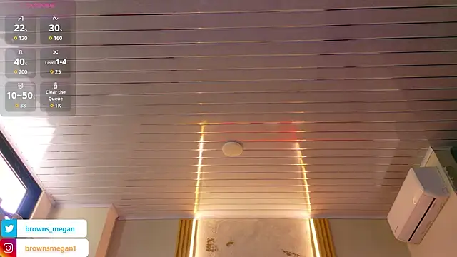 Megan_browns1 live sex cam