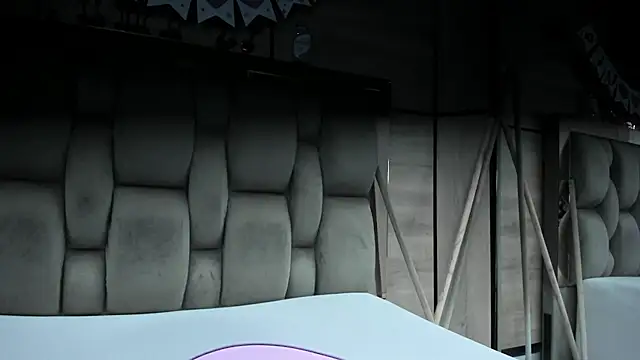 karol_lewiss's cam snapshot