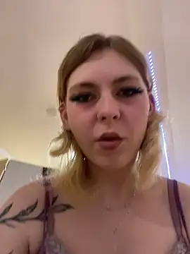 Milli-Kiss's cam snapshot