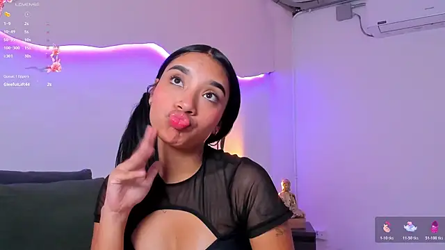 MissPocahontass live sex cam