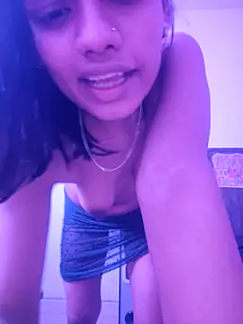 Colleage-girl's cam snapshot