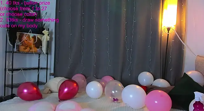 WarmAtEdges's cam snapshot