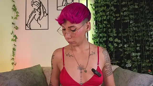 MiaMorgan_'s cam snapshot