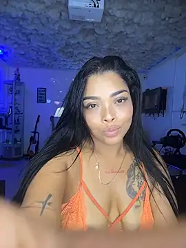 Kloe_Cooper live sex cam
