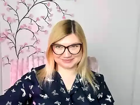 Lola_moree's cam snapshot