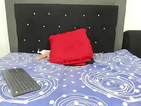 vfridaper's cam snapshot