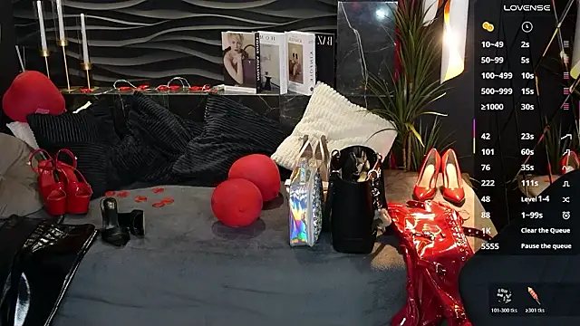 MistressDarsy live sex cam