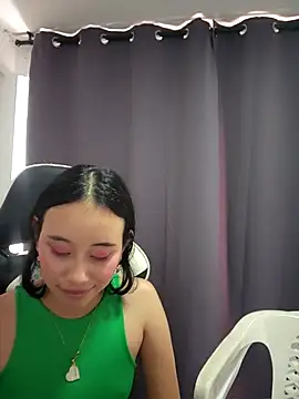 l0lita_emi live sex cam