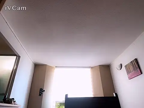 WhiteWomen's cam snapshot