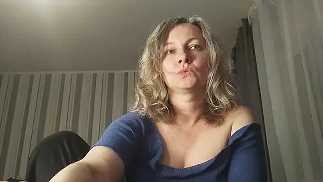 EdithManning live sex cam