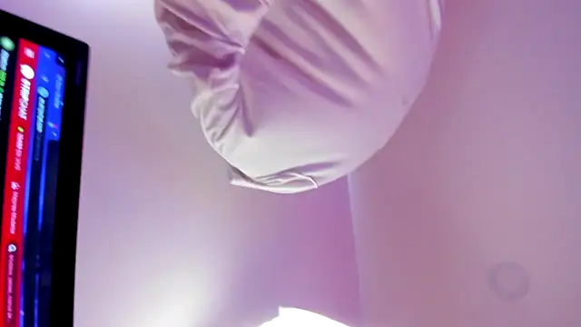 Damianwhite live sex cam