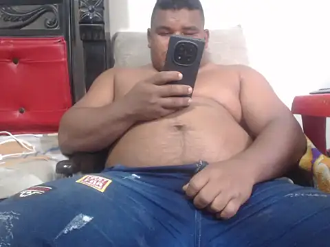 PONSE_LATINO live sex cam