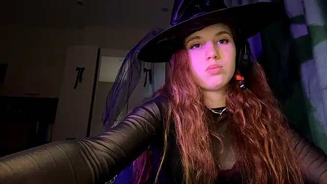 AliceCarrol's cam snapshot