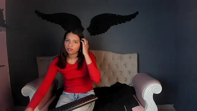 Laura_serena's cam snapshot