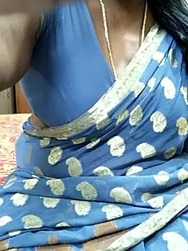 shobini's cam snapshot