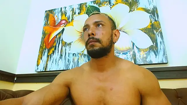 Thiago_Summers live sex cam