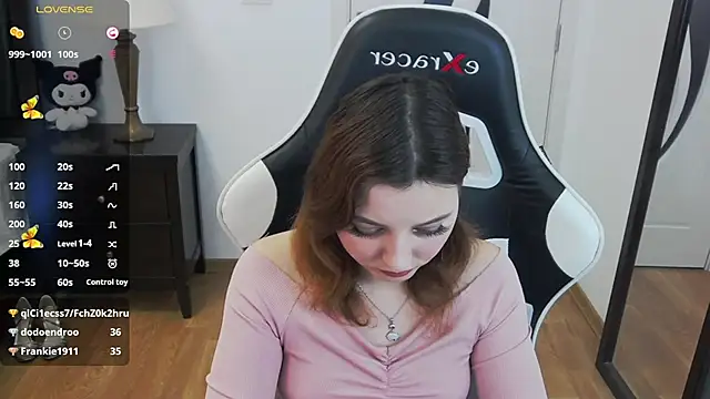 pretty_little_thing's cam snapshot