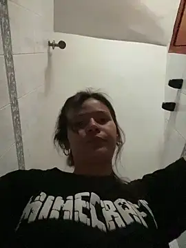 Ninffa_pinkk21's cam snapshot