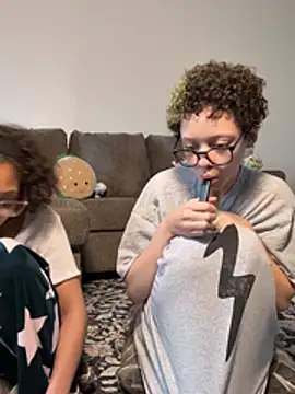 jojosbizarrelyf live sex cam