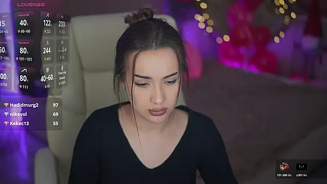 OliviaMoore_'s cam snapshot