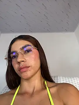 Eveliin_ruiz live sex cam
