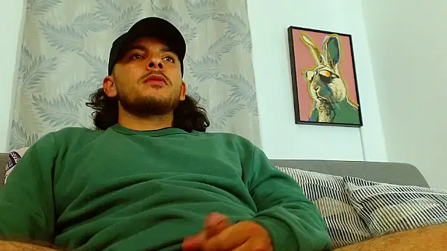 tuyo1995 live sex cam