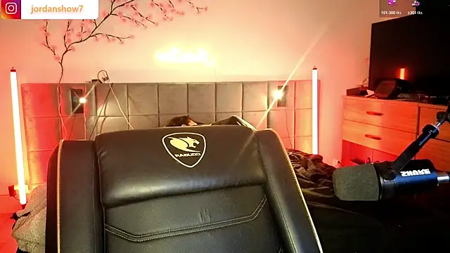 JordanShow live sex cam