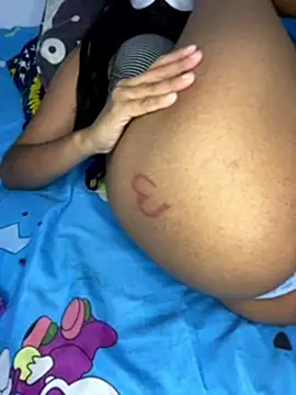 Shelas_room_official's cam snapshot