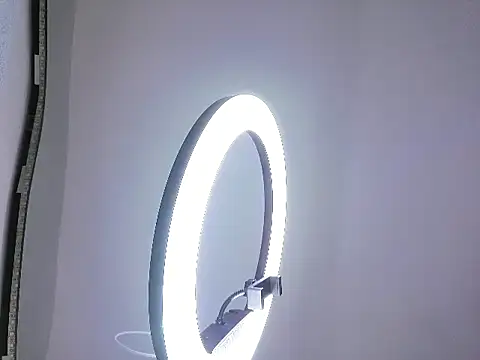 Alexamoon7's cam snapshot