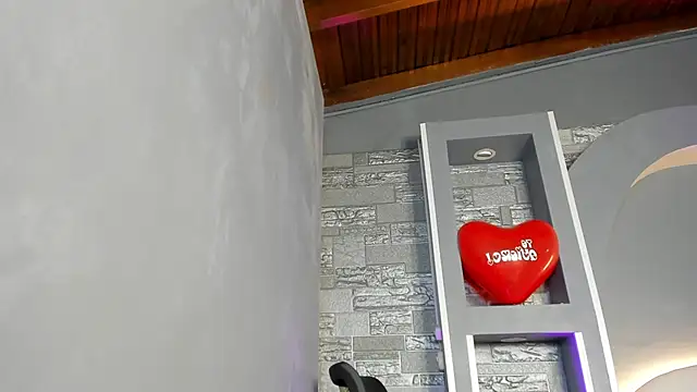 Christopher_Whitaker live sex cam