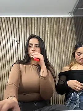 Antonella_Julieta live sex cam