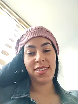 Luianna live sex cam