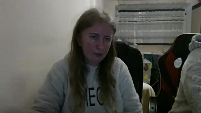 PeterAndJen's cam snapshot