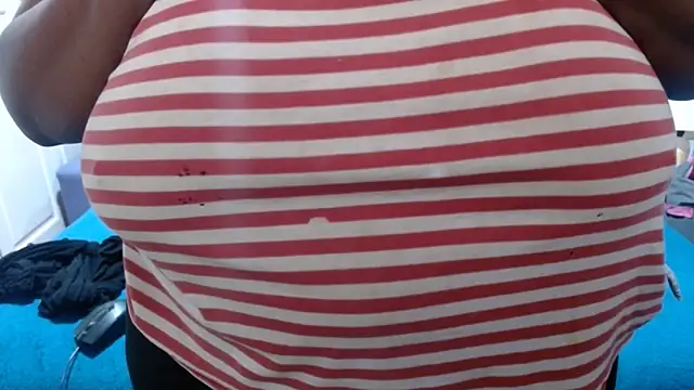 BUSTYDEE's cam snapshot